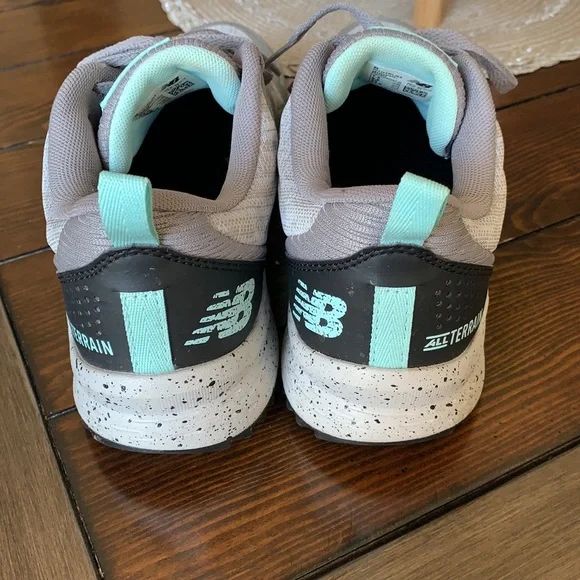 New Balance All Terrain grey sneakers - Picture 3 of 5